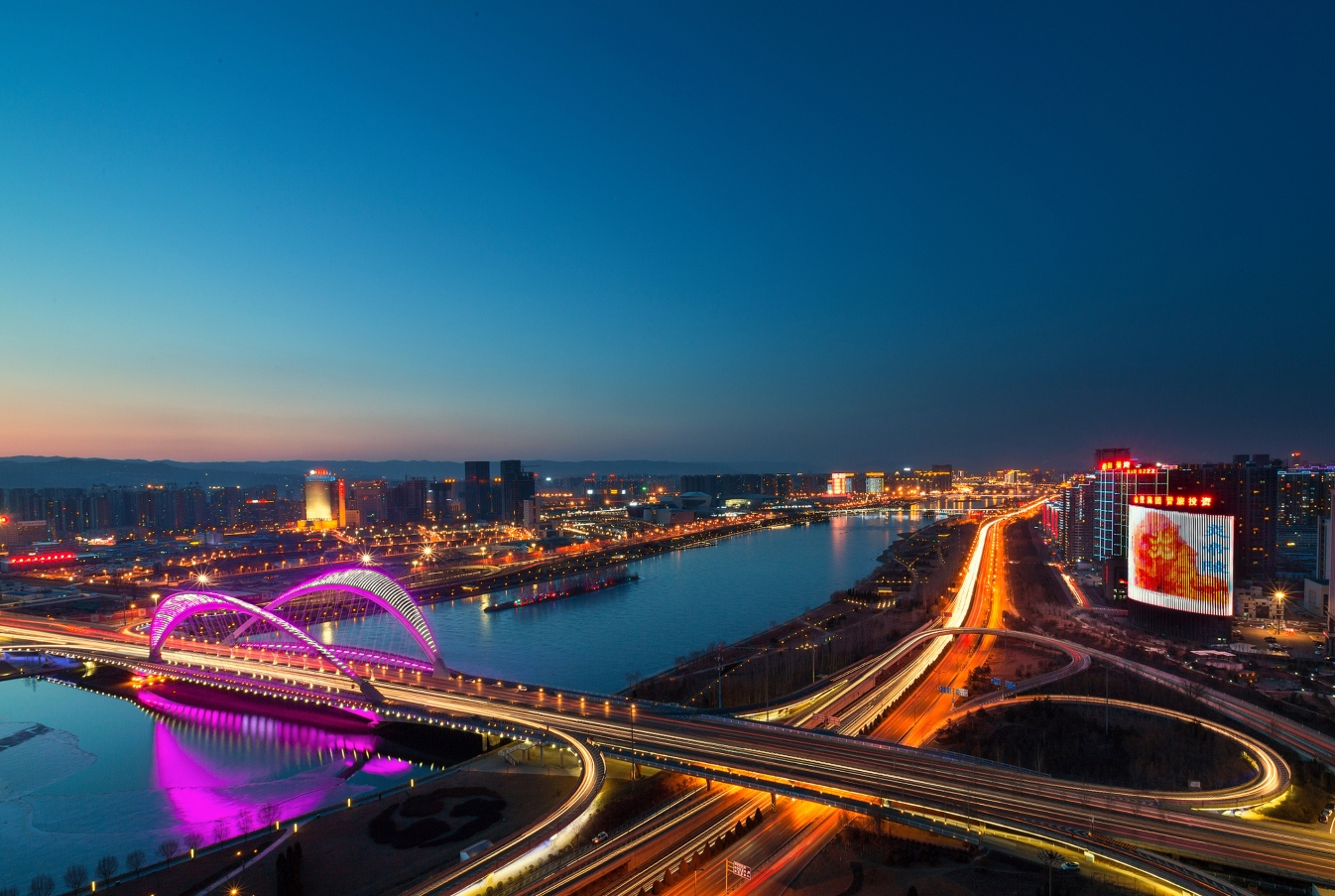 太原深巷中的秘密花园，探寻太原特色小店之谜